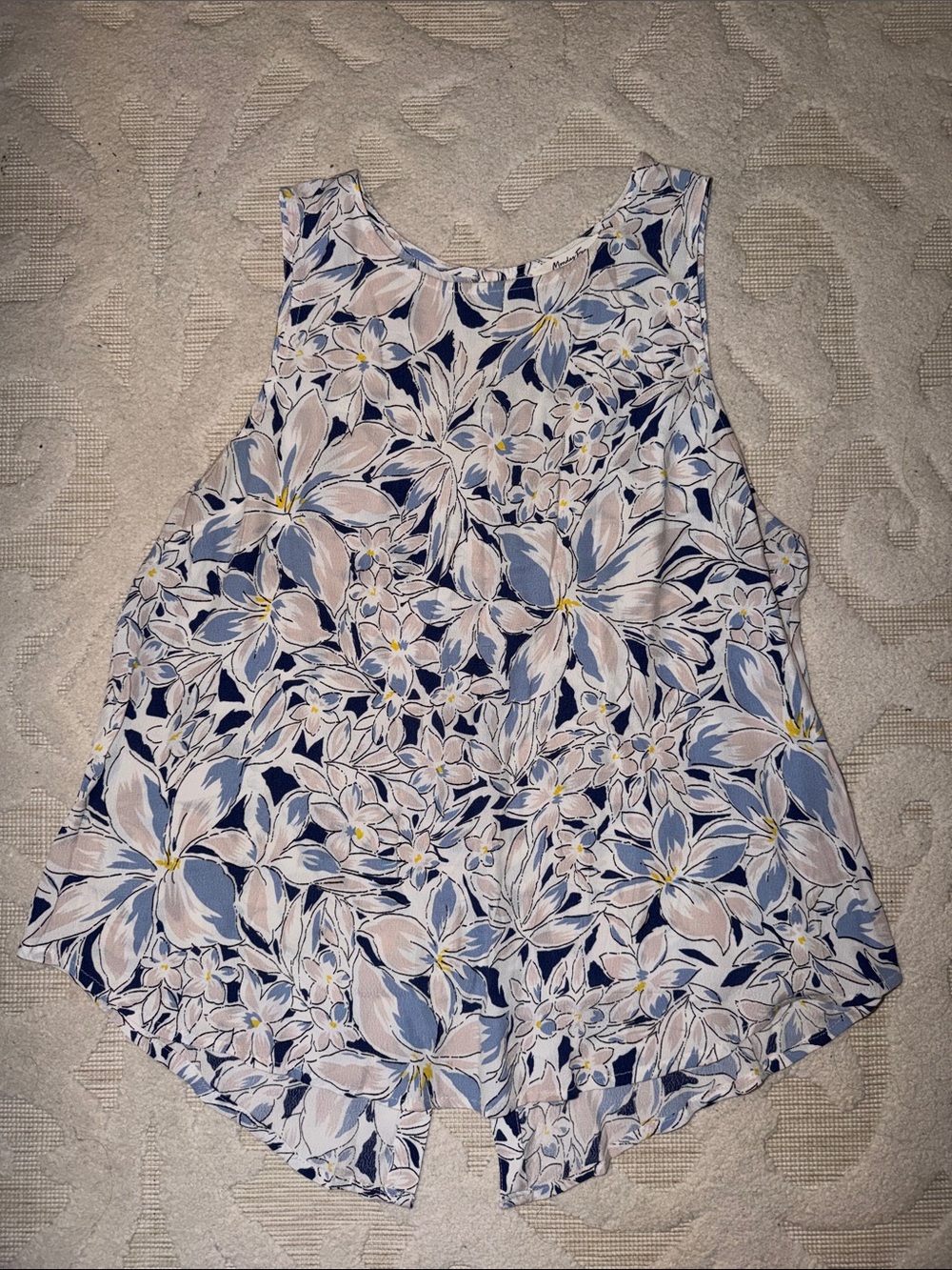 Button Back Floral Scoop Neck Tank Top in Navy and Light Blue